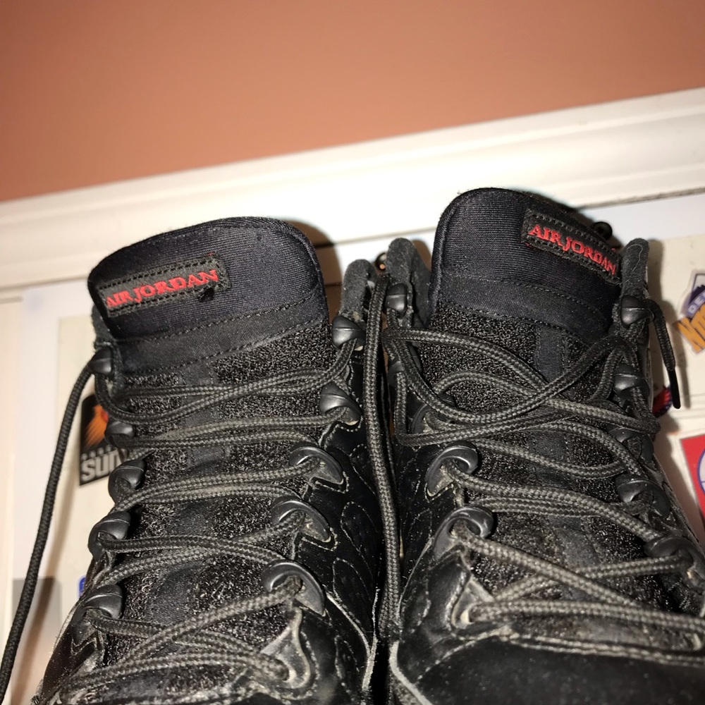 Jordan retro 9s size 7
